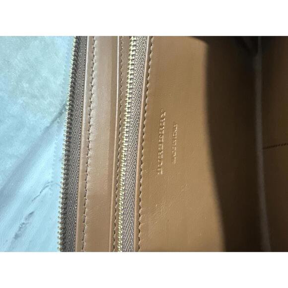 Burberry Elmore Leather and Canvas Horseferry Check Zip Wallet - Picture 3 of 11